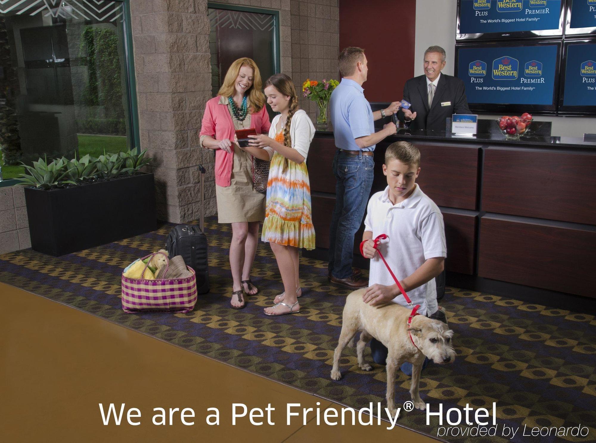 Best Western Plus Calgary Centre Inn Exterior foto